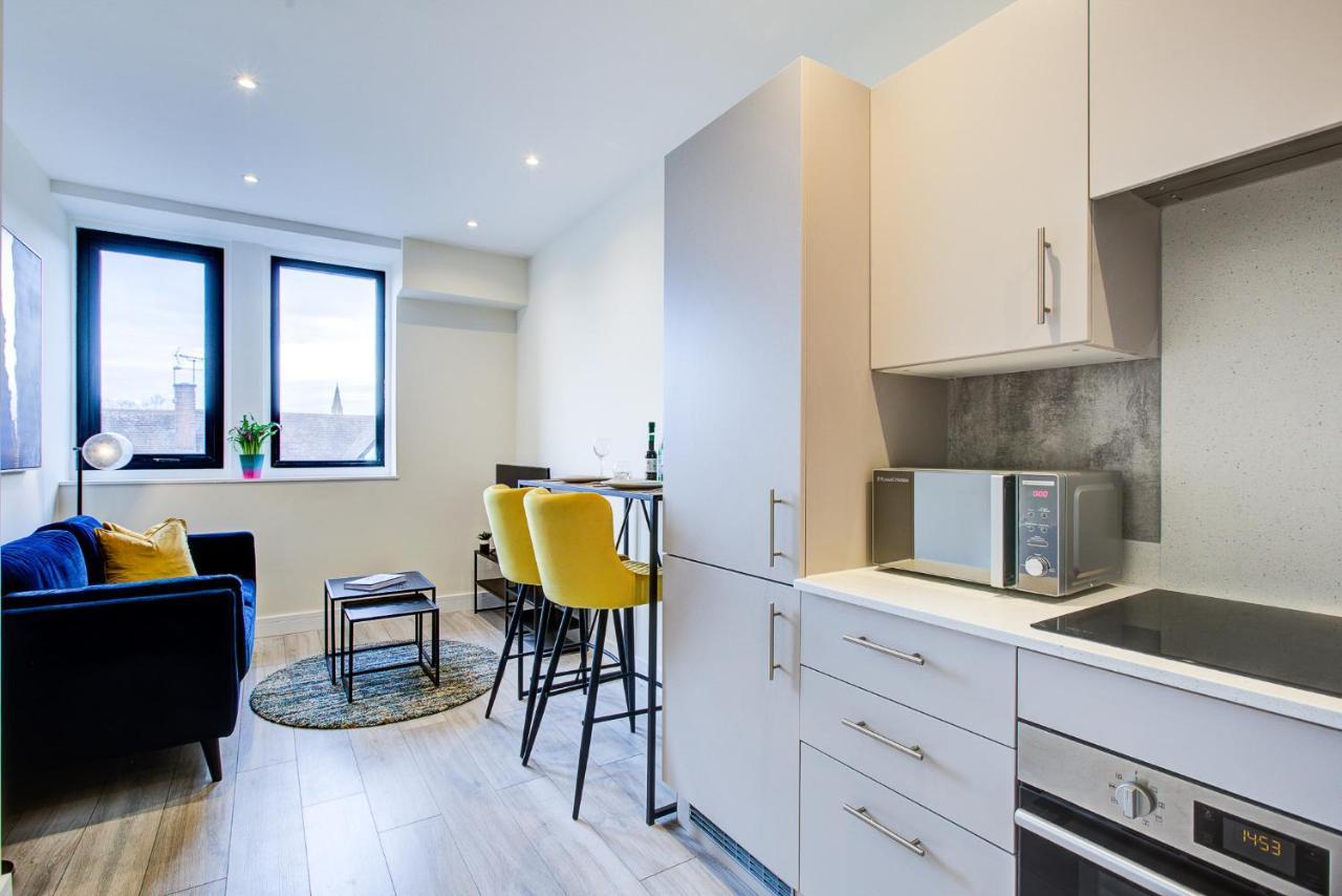Hybrid Resi - London, Sutton With Onsite Car Parking Apartment Cheam Ngoại thất bức ảnh